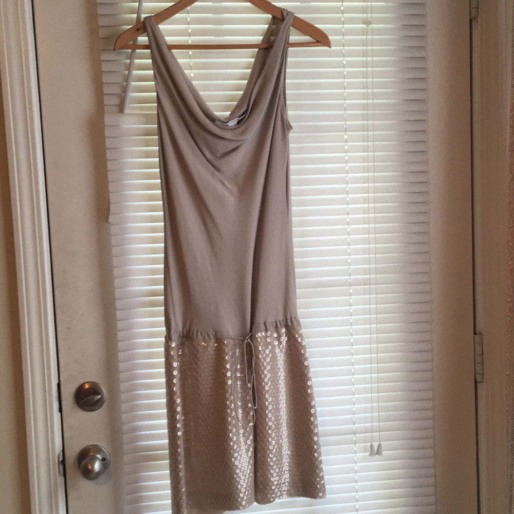 Diane Von Furstenberg scoop neck party dress